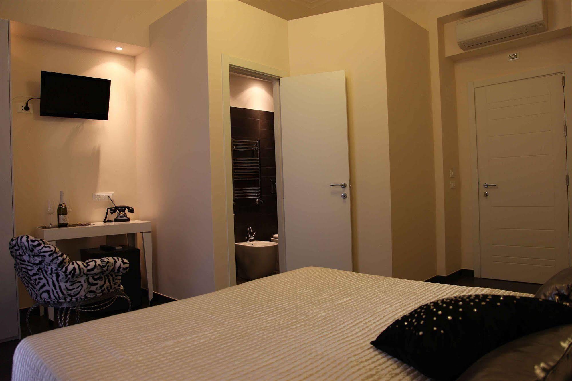 Deko Rome Bed & Breakfast Exterior foto